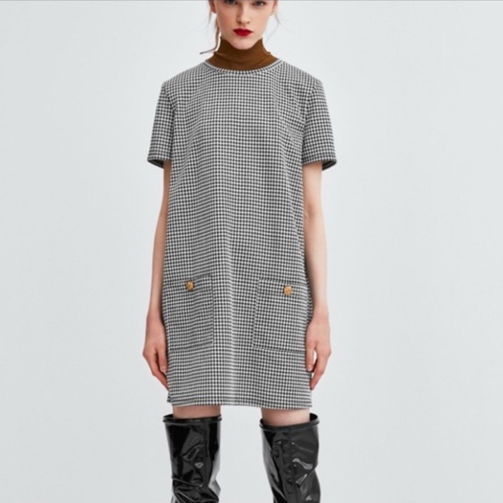 Zara Black and White Houndstooth Short Sleeves Front Pockets Sheath Dress